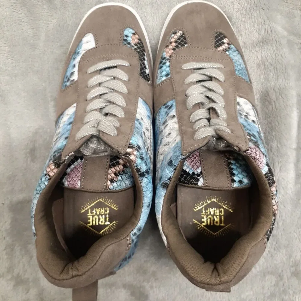 True Craft Women High-Top Sneakers Gray Multicolor Faux Snakeskin SIze 7.5M